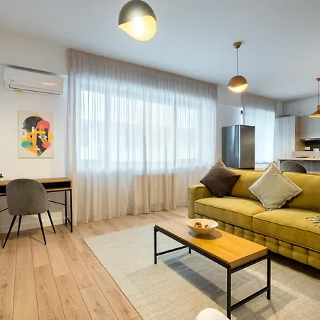 Uphome Bucarest