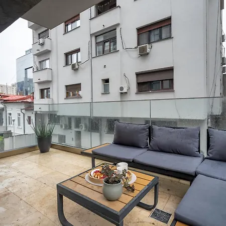 Uphome Aparthotel