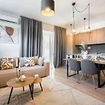 Uphome Aparthotel Bucharest