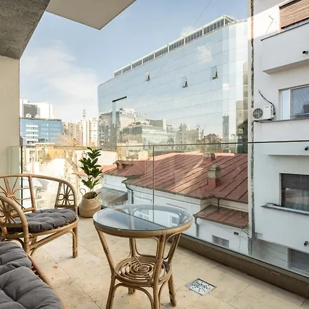 Uphome Aparthotel *