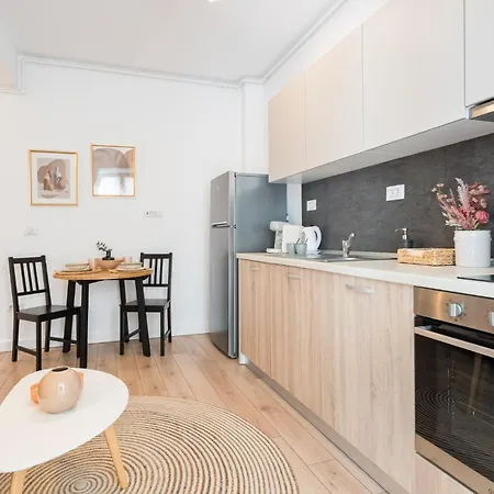 Aparthotel Uphome 4*