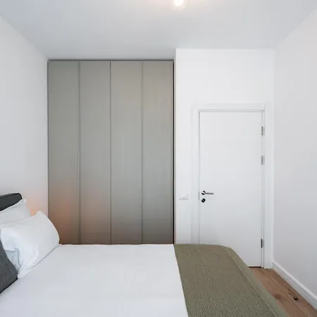 Uphome Βουκουρέστι