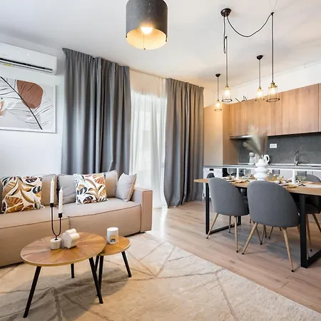 Uphome Aparthotel Bucharest