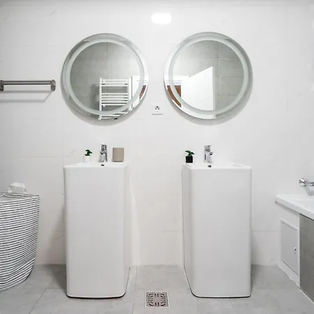 Lägenhetshotell Uphome 4*