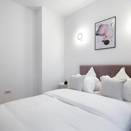Uphome 4* Bucharest