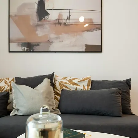 Uphome Aparthotel Bucharest