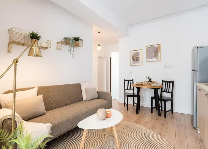 Aparthotel Uphome 4*