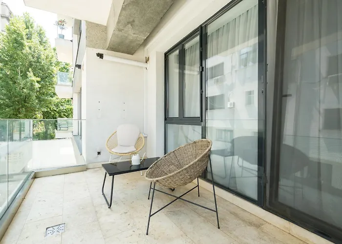 Uphome Apartahotel