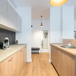 Uphome 公寓式酒店 4*